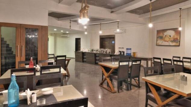 Om Sanctuary Resort By Pinks Hospitality Rupāwati 외부 사진